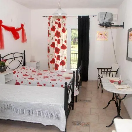 Porto Tsi Ostrias Studio 6 Apartment
